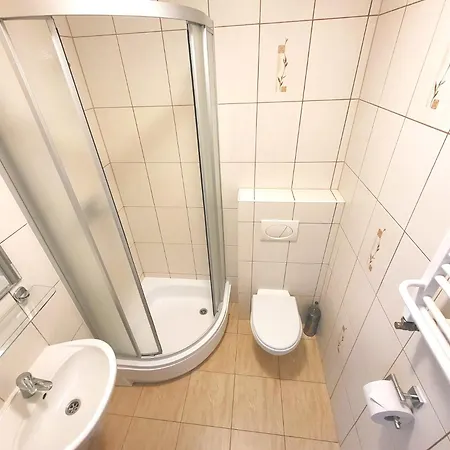 Lubar Guest house *